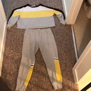 Jogger pants and crop top sweatshirt Set